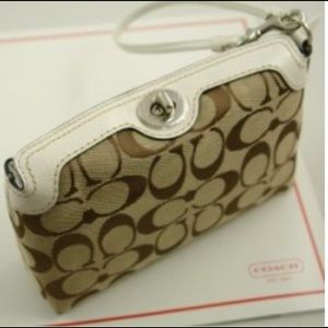 COACH Hamilton Signature Capacity Wristlet